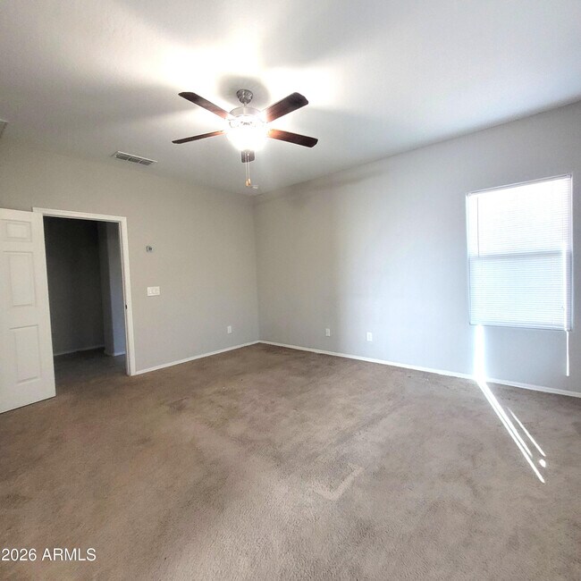 Building Photo - 25925 W Tonto Ln
