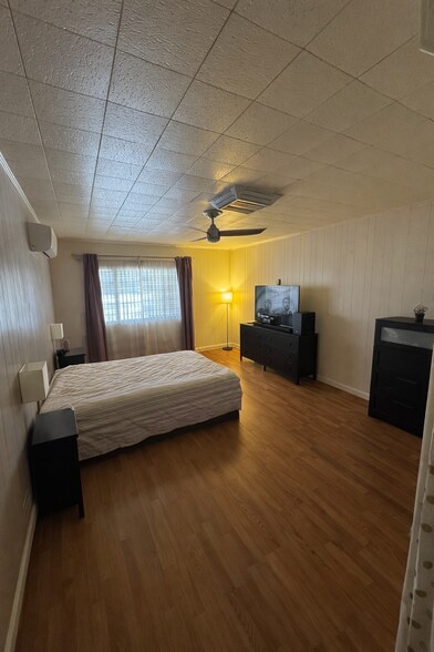 Building Photo - 2113 Madeira Dr NE