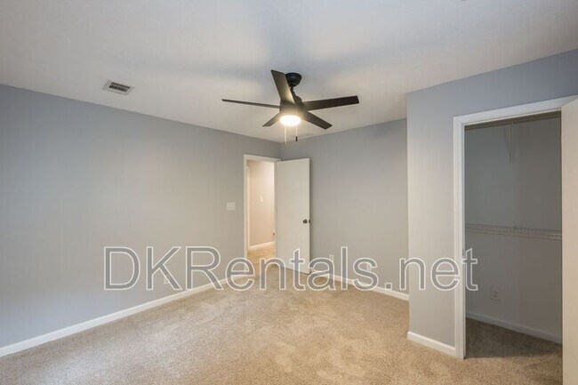 Building Photo - 1125 Trailmore Dr
