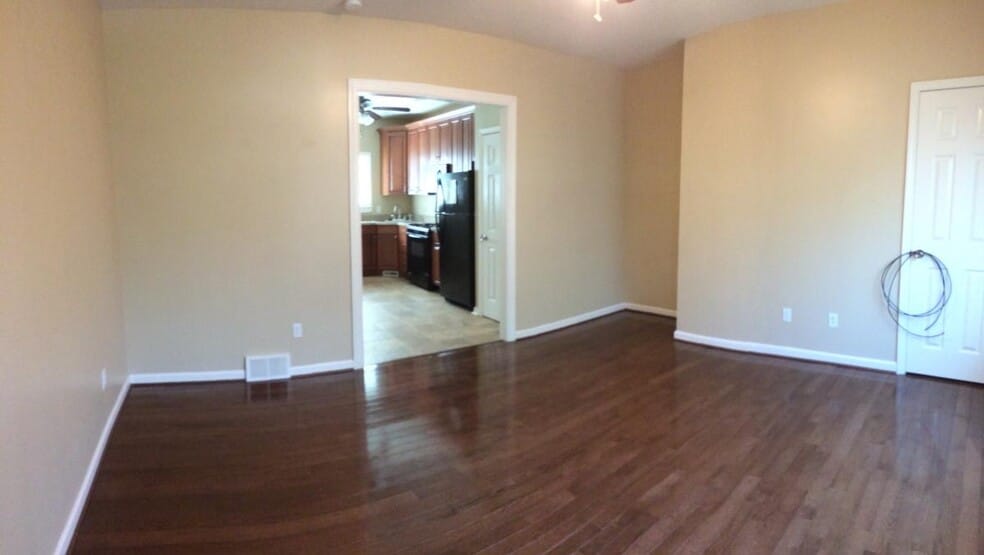 Building Photo - 158 Dryden Way