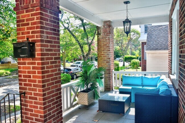 Building Photo - Beautiful Older home renovated for todays lifestyle