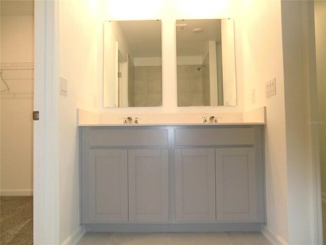 Building Photo - 2731 Runners Cir