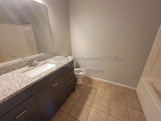 Building Photo - 4508 Sedona Dr