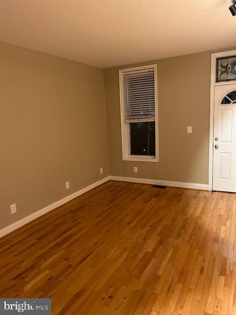 Building Photo - 1403 Hull St