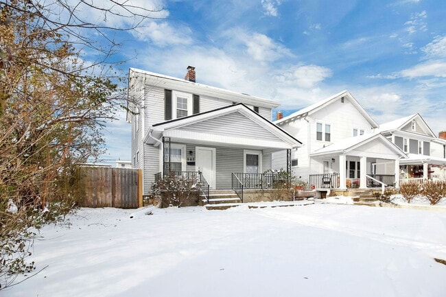 Building Photo - 587 S Ogden Ave