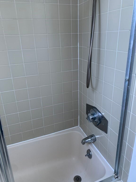 Building Photo - 112 Beacon Park Rd