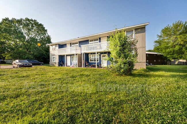 Building Photo - 1603 Juniper Cir
