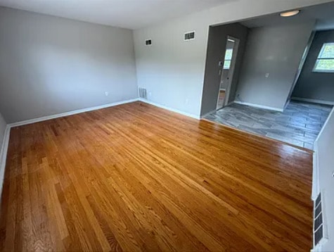 Building Photo - The Royal