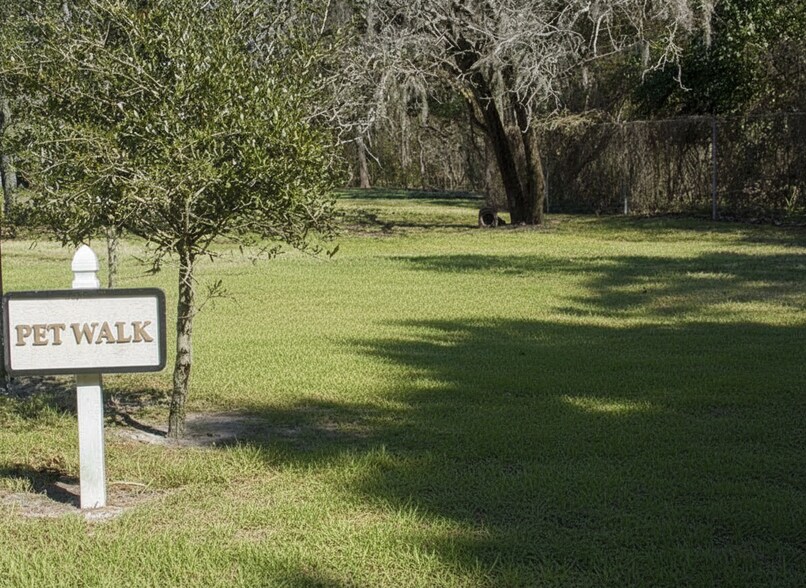 Building Photo - 507 NW 39th Rd