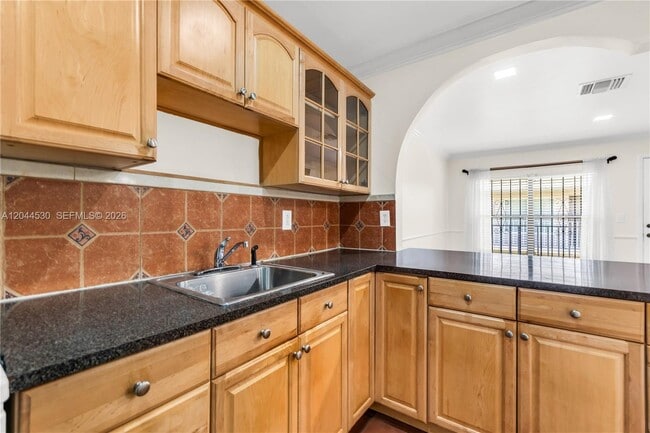 Building Photo - 15350 SW 72nd St
