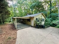 Building Photo - 110 Chatham Ln