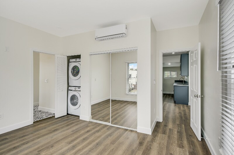 Building Photo - 3718-3726 First Ave.