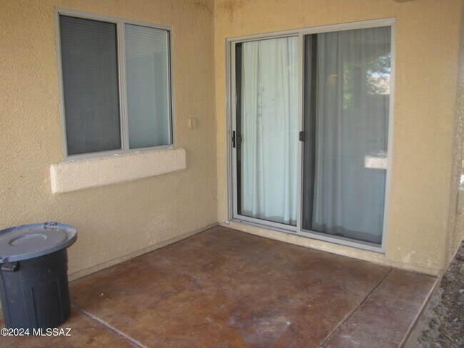 Building Photo - 497 S Douglas Wash Rd