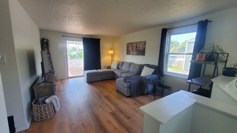 Building Photo - 977 Kyle Ave