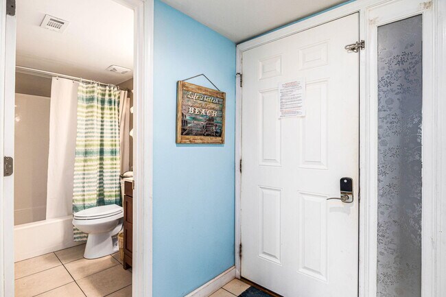 Building Photo - 770 Sundial Ct