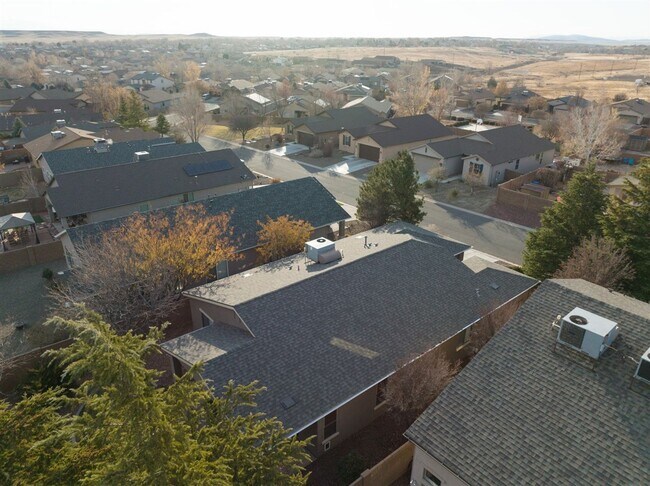Building Photo - 4 bedroom 2 bath home in Highlands Ranch neighborhood in Chino Valley