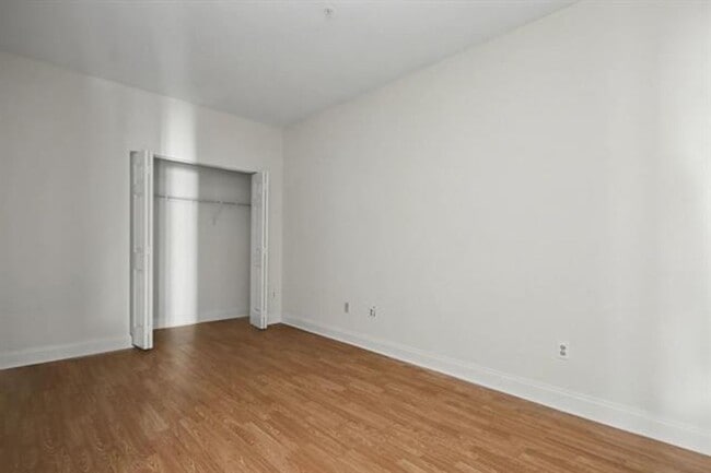 Building Photo - BEAUTIFUL 3BD, 2BA condo in World Tour