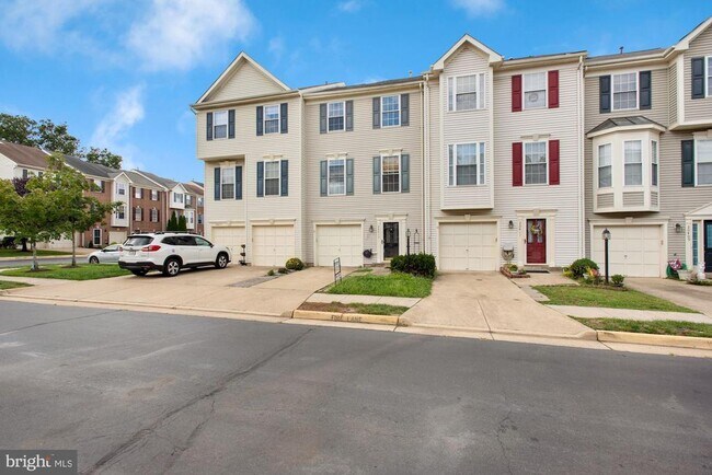 Building Photo - 20413 Elm Grove Terrace