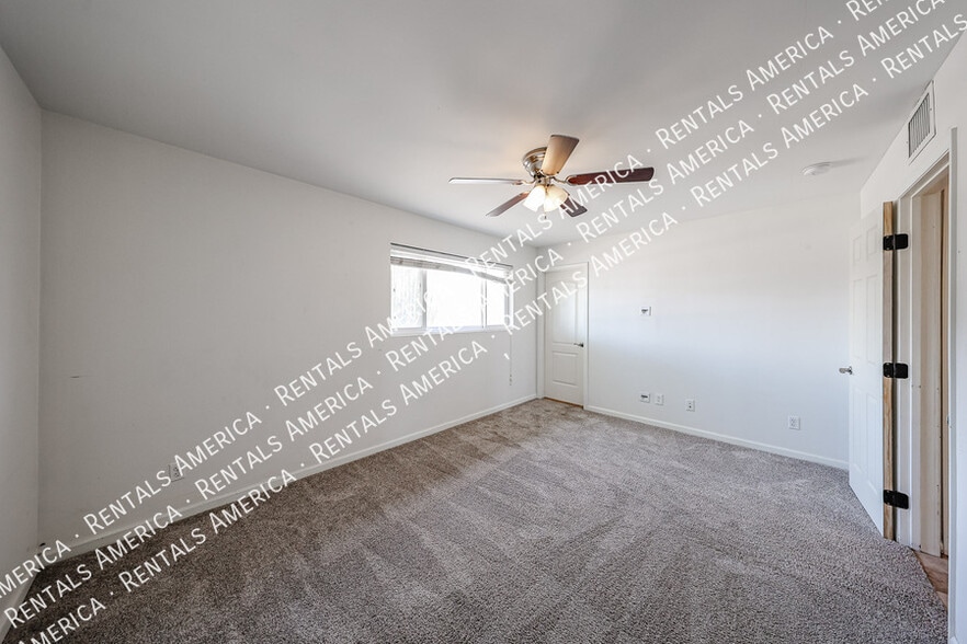 Building Photo - 7502 E Minnezona Ave
