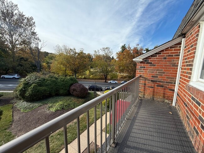 Building Photo - 6901 Valley Ave