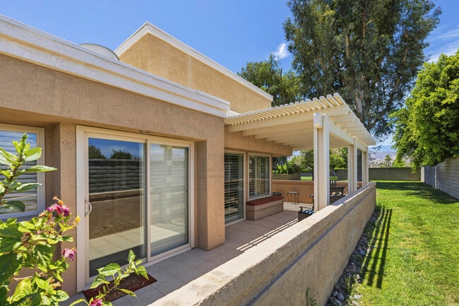 Building Photo - 41517 Armanac Ct