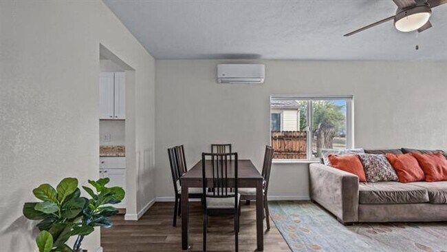 Building Photo - 334 Belford Ave