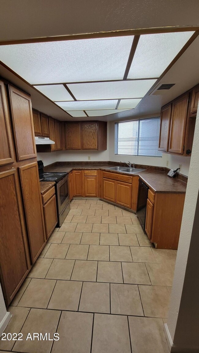 Building Photo - 9201 N 47th Dr