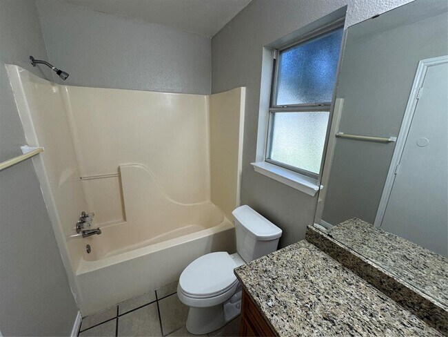 Building Photo - 2914 Whisper Oaks Ln