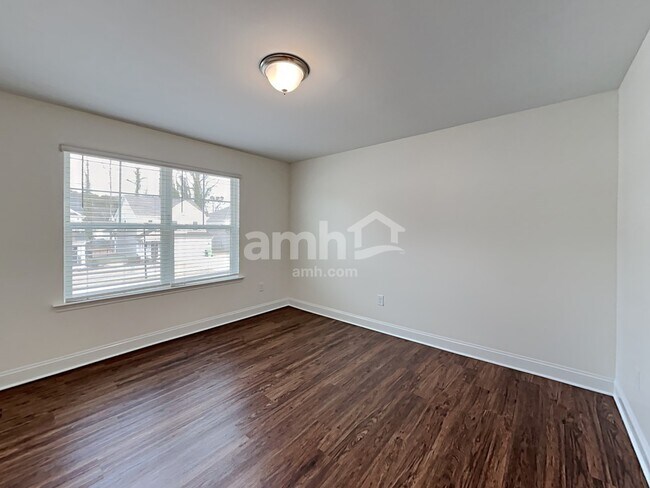 Building Photo - 3219 Brierhill Rd