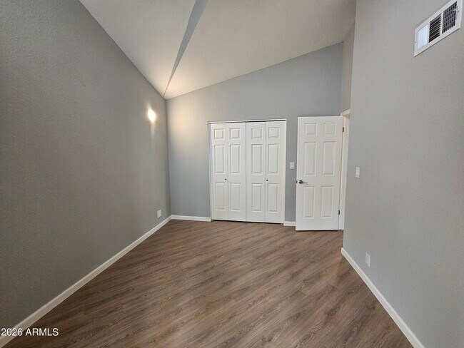 Building Photo - 10301 N 70th St