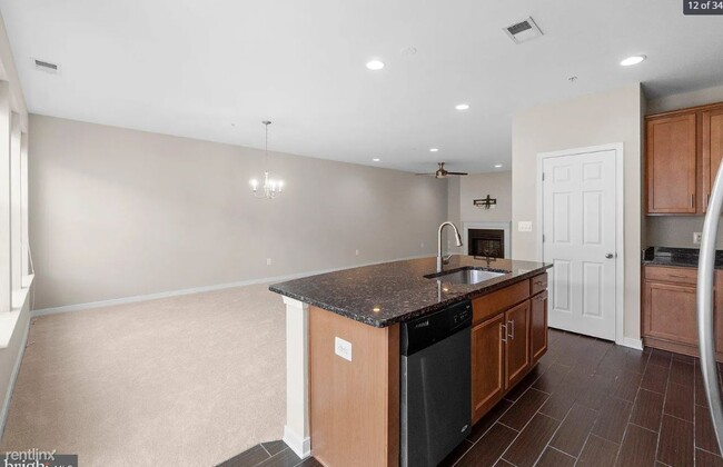 Building Photo - 3 br, 2.5 bath Condo - 25552 Casale Terrace