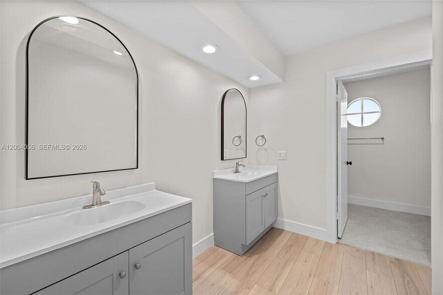 Building Photo - 9547 SW 146th Pl