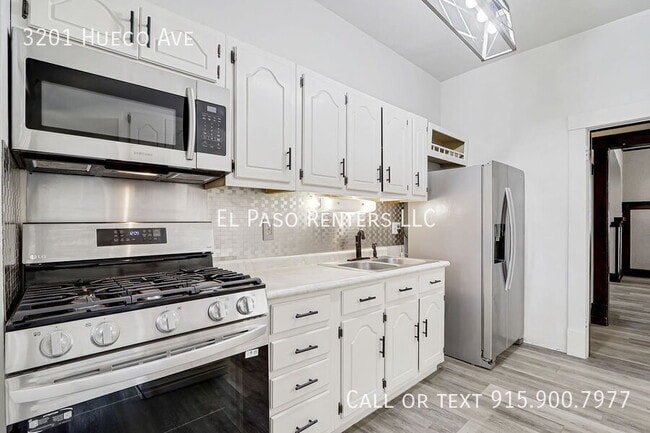 Building Photo - 3201 Hueco Ave