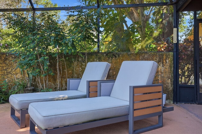 Building Photo - 13609 Heritage Way