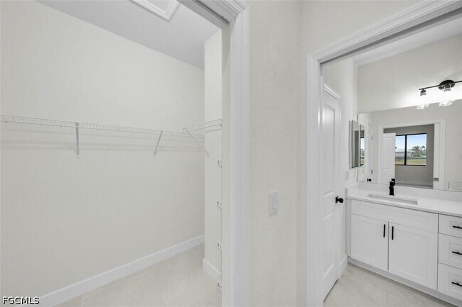 Building Photo - 16229 Cape Horn Blvd