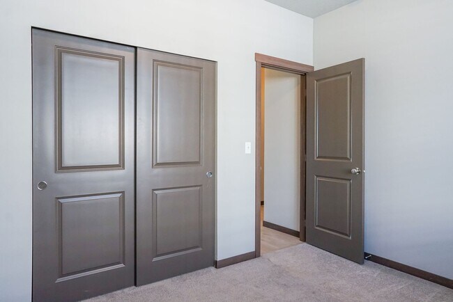Building Photo - New to the market 3 bedroom 2 bath home.