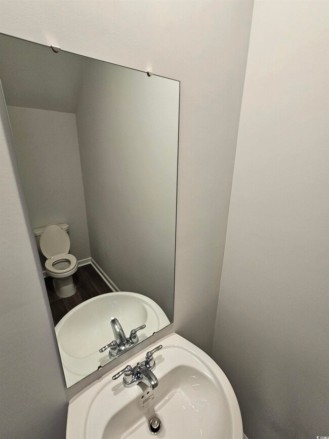 Building Photo - 800 Wapama St