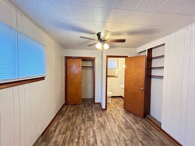 Building Photo - 4414 Kenneth Ave