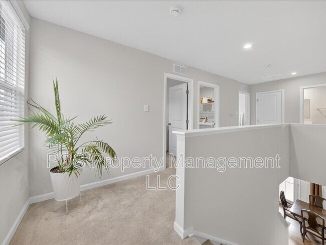 Building Photo - 4905 Gerald Dr