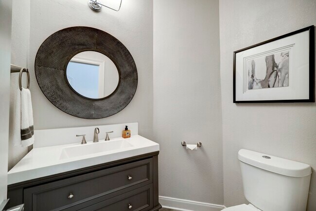 Building Photo - 12625 Memorial Dr