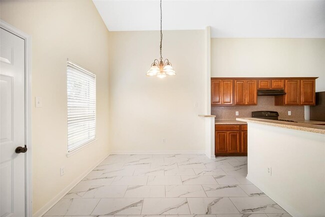 Building Photo - 315 Brushy Glen Dr