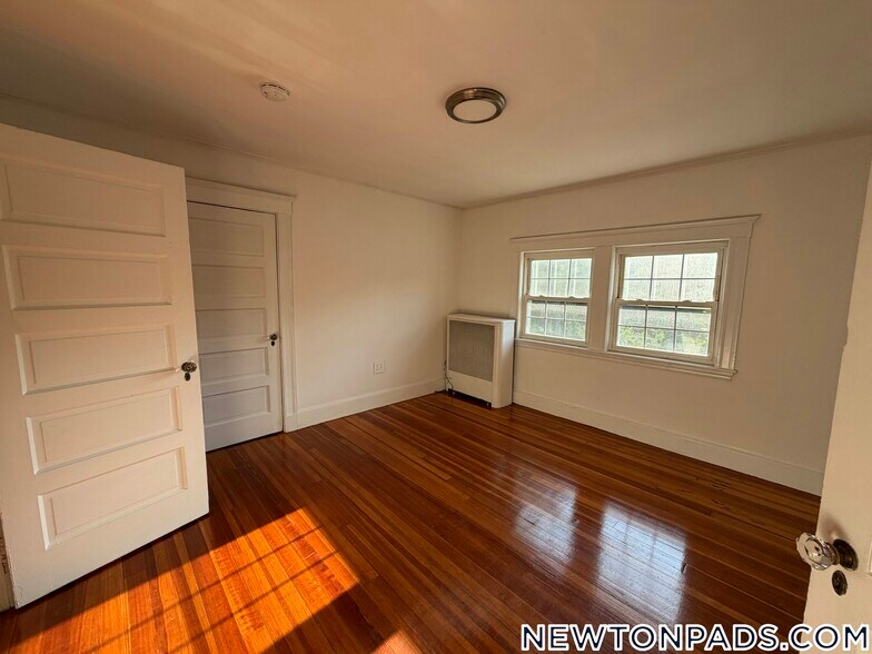 Building Photo - 14 Hammondswood Rd