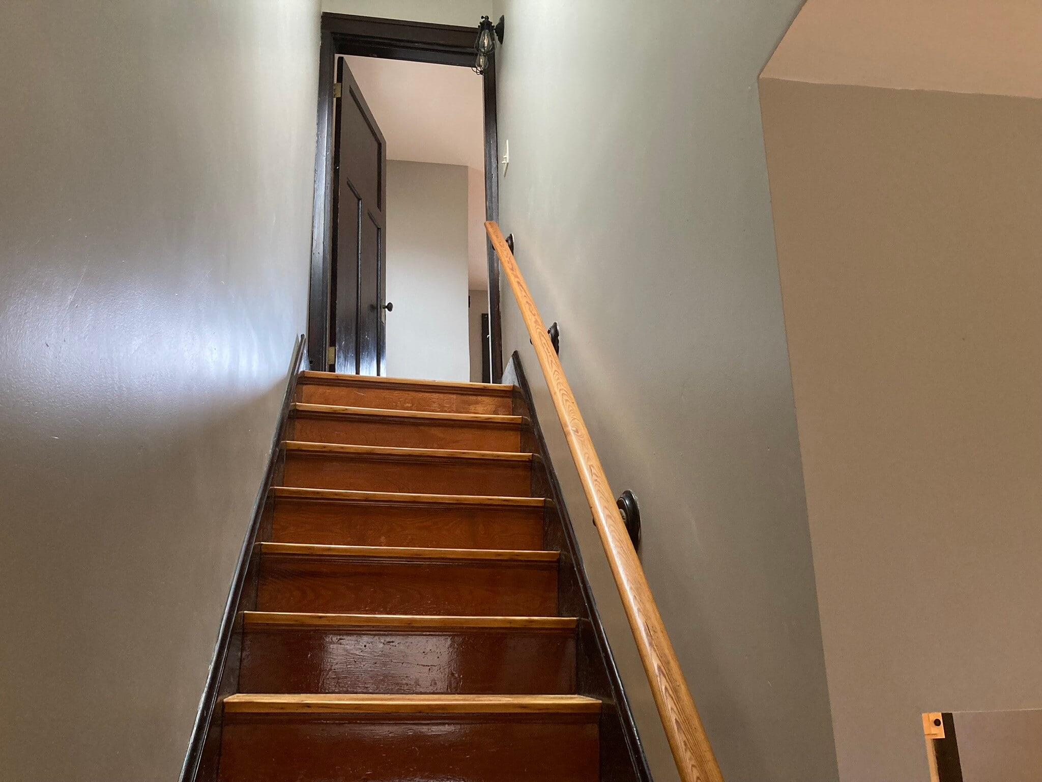 Stairs to bedroom - 1122 Holman Ave