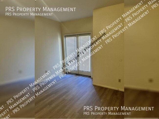 Building Photo - 154 W 5th St