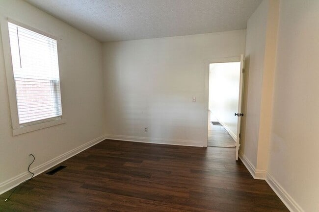 Building Photo - 287 E Whittier St