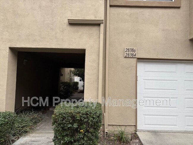 Building Photo - 28384 Pueblo Dr