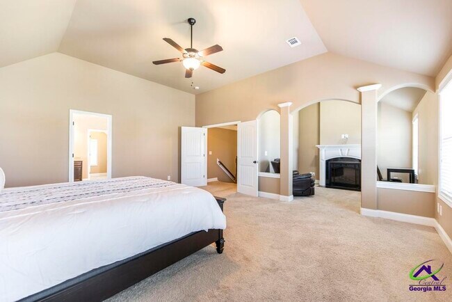 Building Photo - 105 Regency Ct