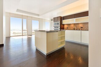 Building Photo - Waldorf Astoria -3501