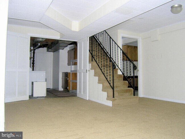Building Photo - 2839 Cedarest Rd