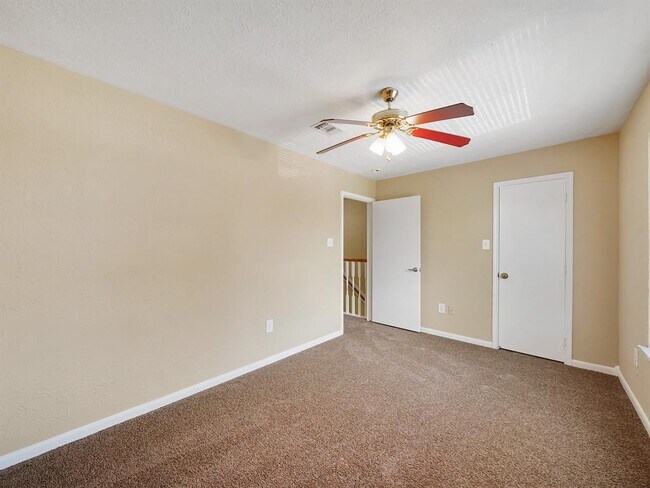 Building Photo - 24023 Strong Pine Dr